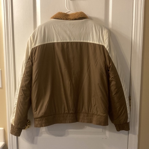 Cute Retro Look/Fleece Reversible Jacket! (Fits like L) - Picture 3 of 7
